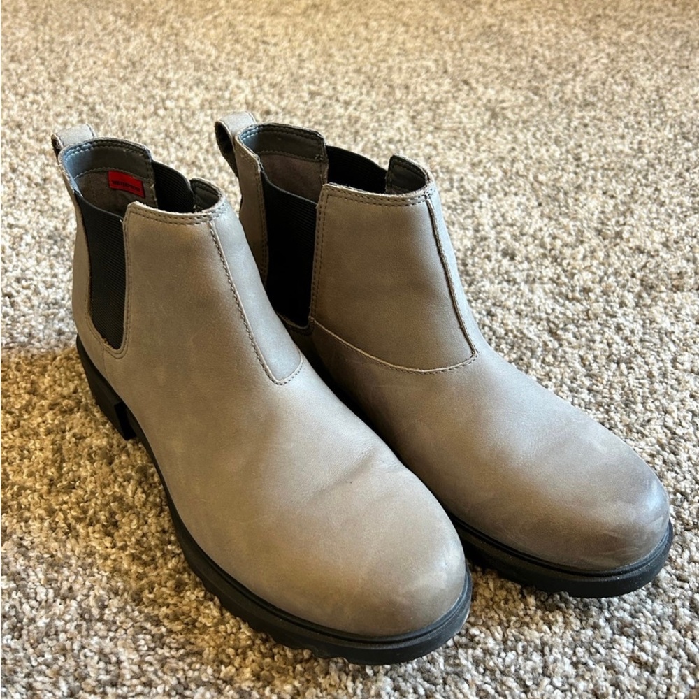 Sorel Boots 10